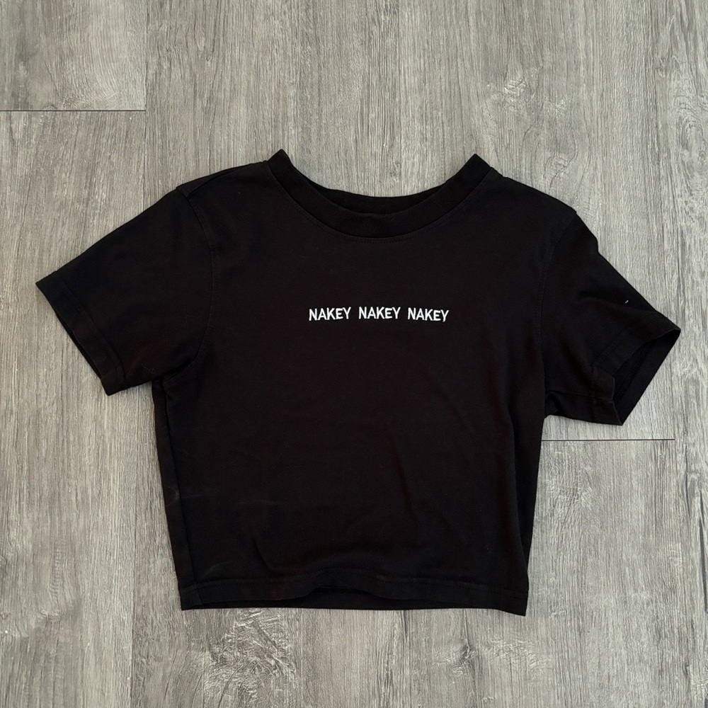 Missguided | baby tee “nakey nakey nakey”